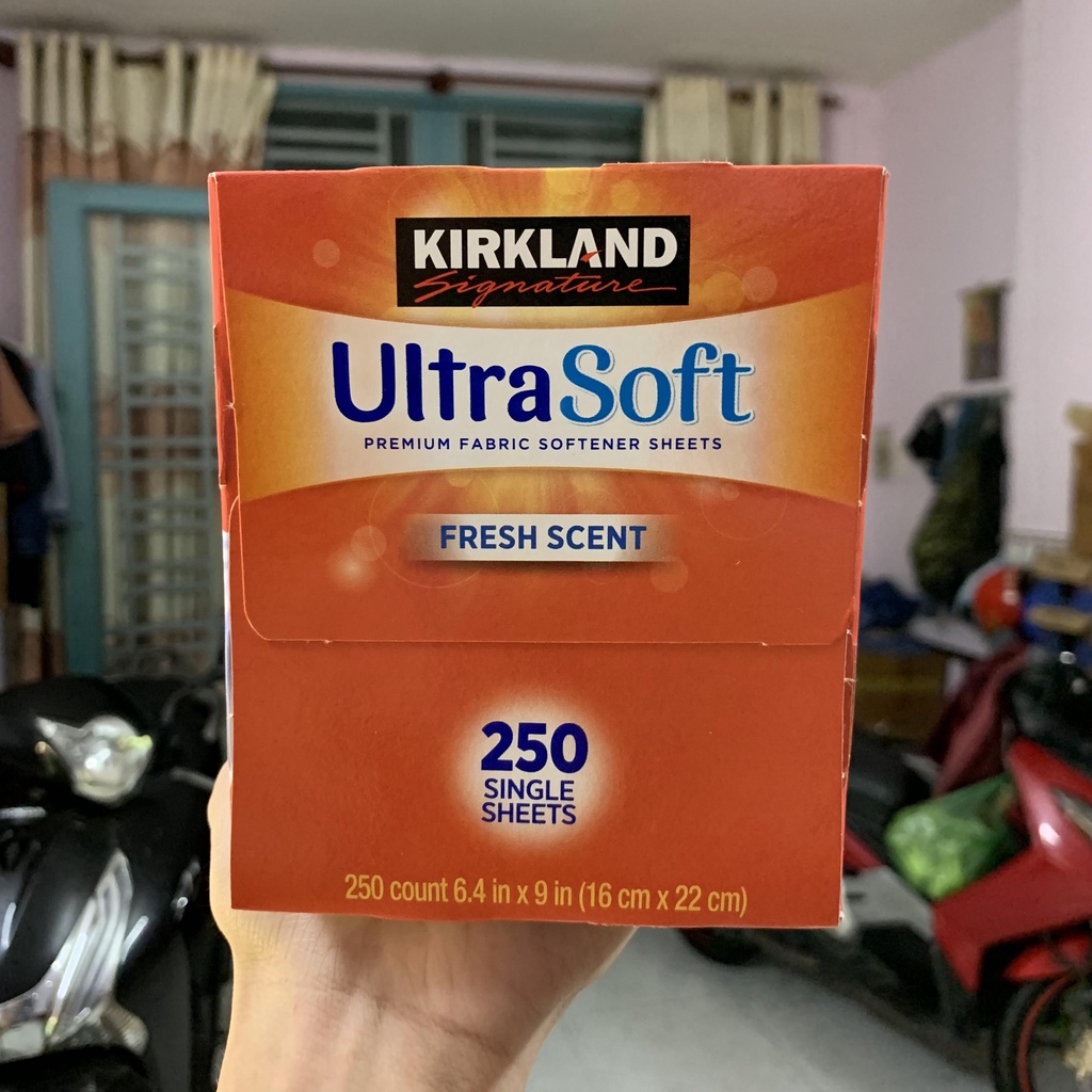 Giấy thơm quần áo Kirkland Ultra Soft hộp 250 tờ chống nhăn vải khi sấy, hạn chế tĩnh điện vào mùa khô