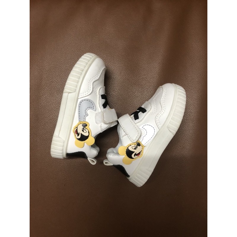 Giày Mickey trắng siêu cute (sz 12-14cm)