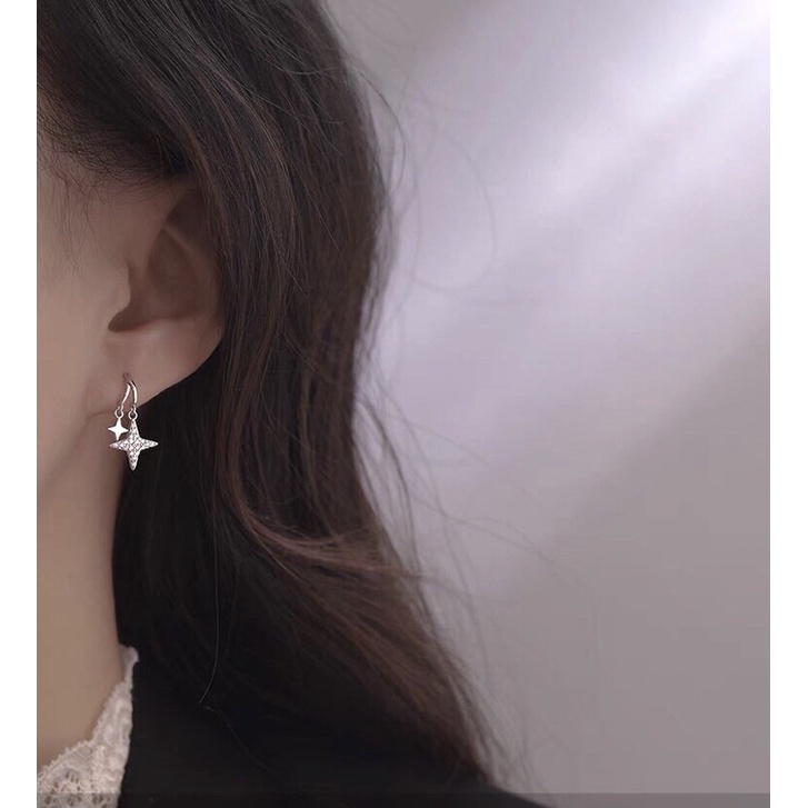 Khuyên tai chữ C thả viên đá nhỏ nhân tạo bạc ta đáng yêu