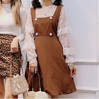 Đầm yếm đen xòe 4 cúc