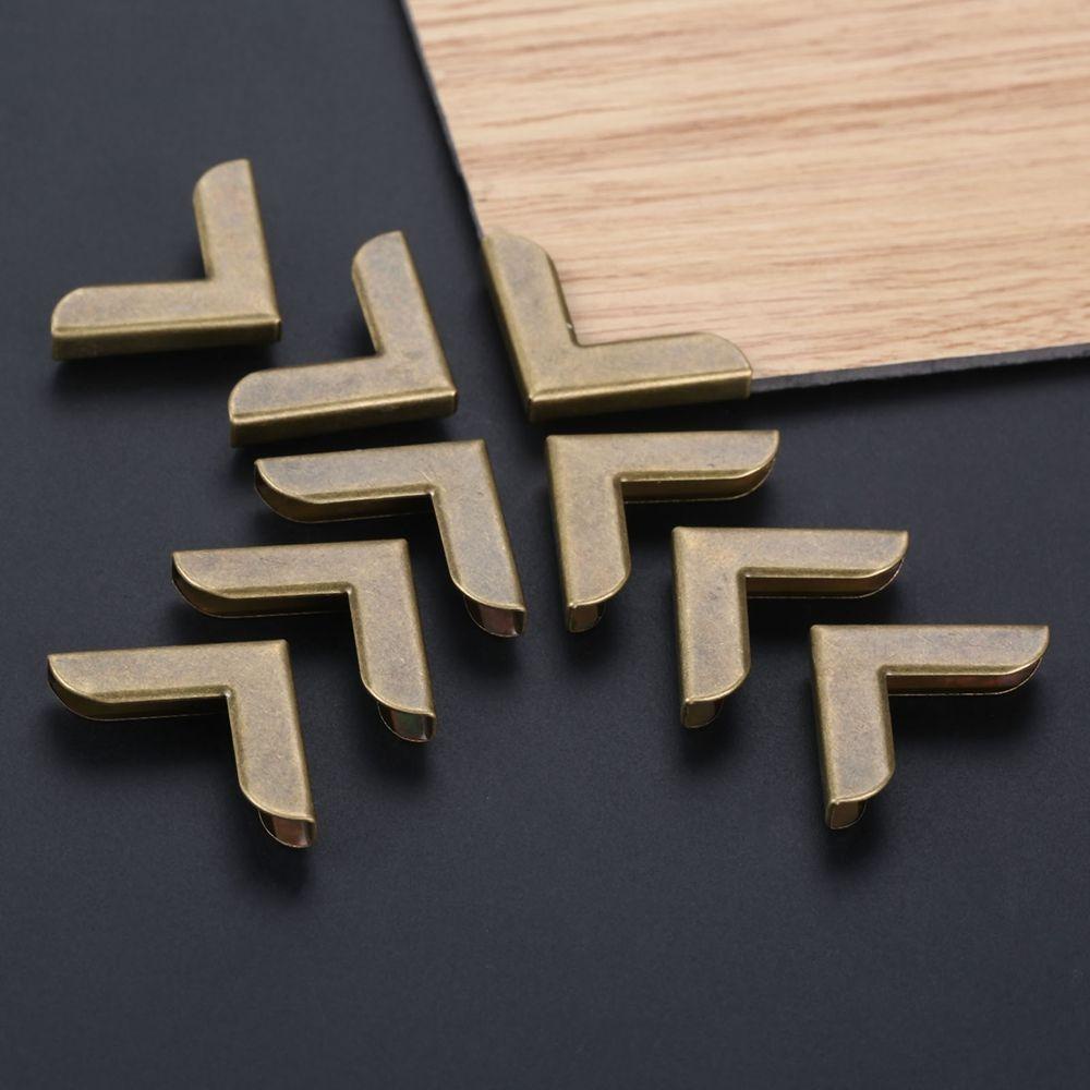 Khung Bảo Vệ Góc Đồ Nội Thất 19X19mm DIY