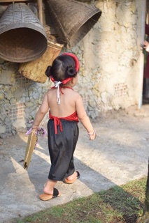 Áo yếm cho bé gái