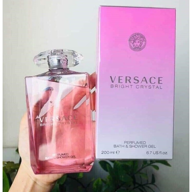 Sữa tắm Nước hoa Versace Bright Crystal Perfumed Bath and Shower Gel 200ML