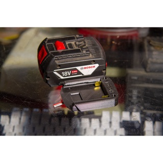 Đế chuyển pin Bosch 18v đã có tiếp điểm.
