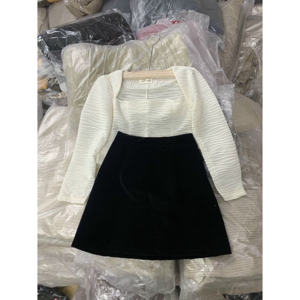 Set áo cổ loe mix chân váy nhung siêu xinh