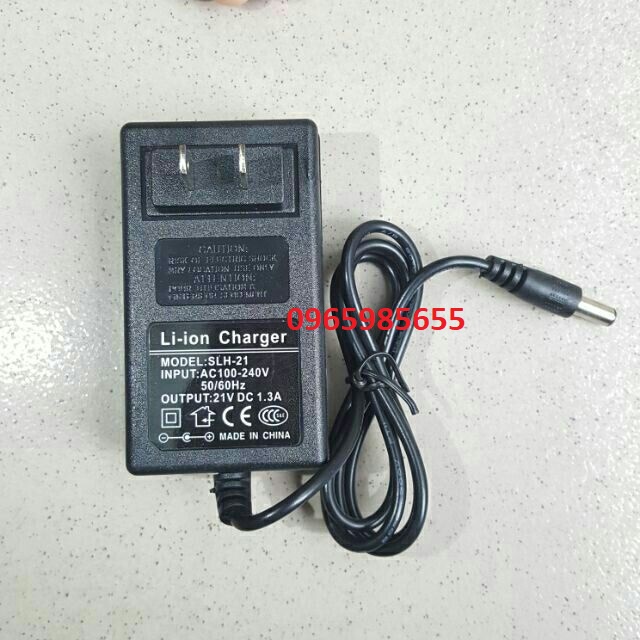 Sạc pin 21v-24v-26v cho máy khoan pin 18V-21V-24V-26V-28V-36V-66v 5cell