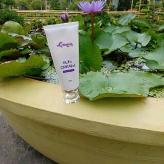 Kem  chống nắng N collagen
