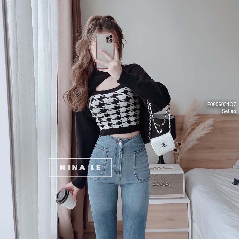 Set áo len tà chéo cổ kèm Áo Croptop hai dây hoạ tiết TT0906