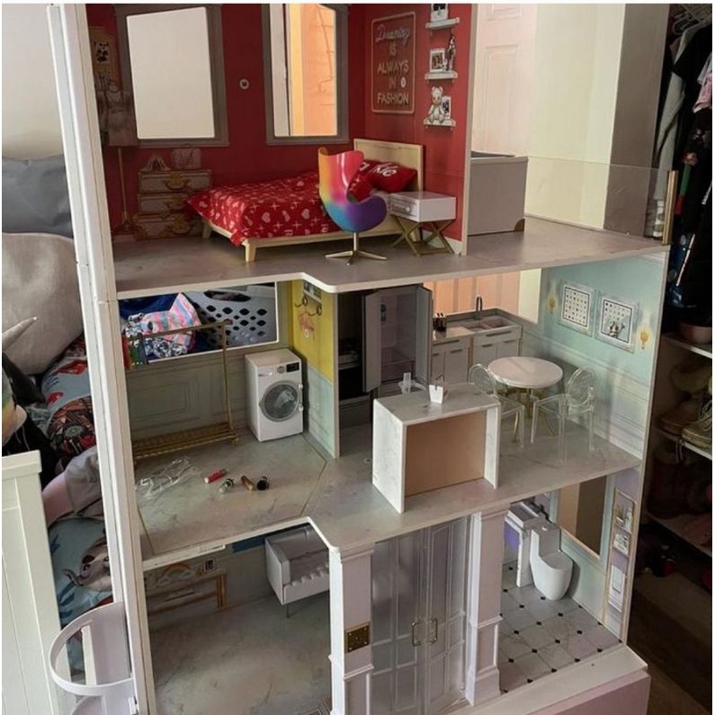 Nhà búp bê rainbow high 2021