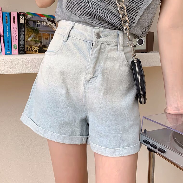 Quần short jean đùi lưng cao kiểu chuyển màu cá tính | BigBuy360 - bigbuy360.vn