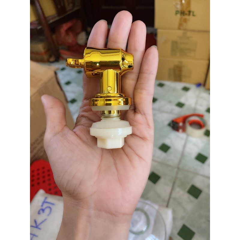 1 cái vòi cho bình ngâm sâm, linh chi