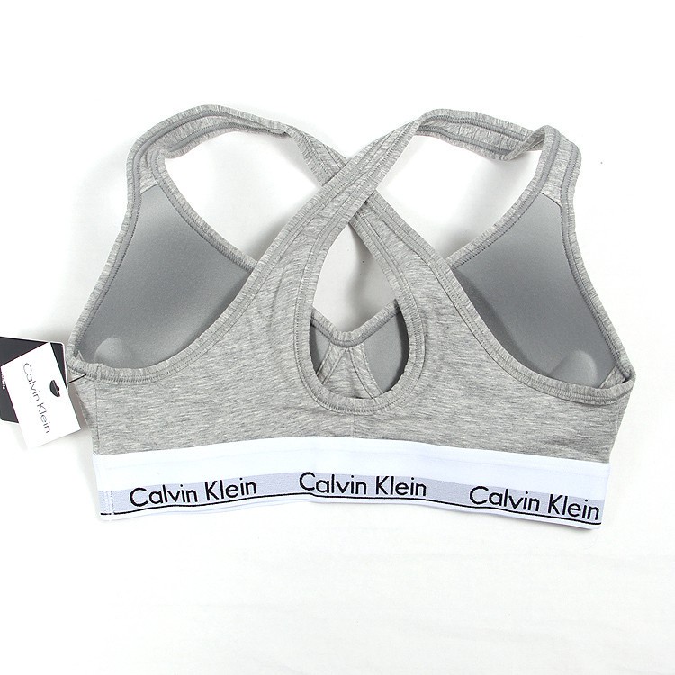 Set Áo Ngực Thể Thao Không Gọng + Quần Lót Cùng Hoạ Tiết