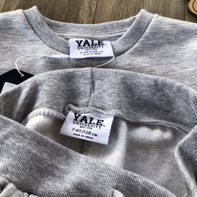 Bộ nỉ bông bé gái YALE Primark màu ghi