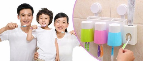 Bộ nhả kem đánh răng kèm cốc