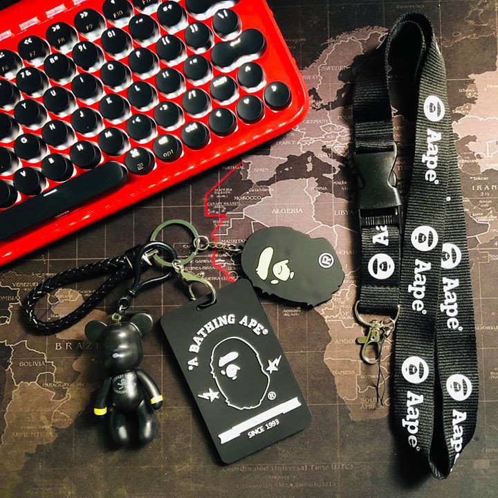 Phụ Kiện Móc Khoá Dây Đeo Thẻ Supreme/Bape/Chrome Heart/Off White/Vans/Stussy