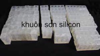 Khuôn son silicon nhật giá rẻ