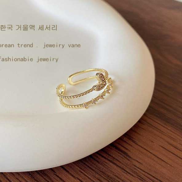 Nhẫn Đính Hôn Bằng Thép Titan Mạ Vàng Hai Lớp Đính Đá Zircon Hình Trái Tim Thời Trang Cho Nữ