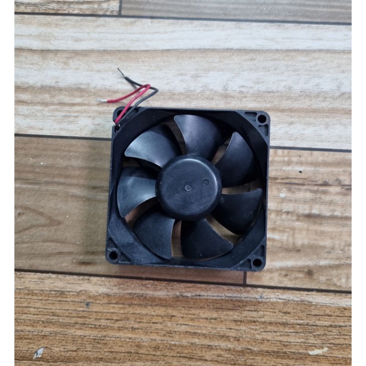 Quạt DC 24V  0.10A-0.18A  8cm (đã qua sử dụng)