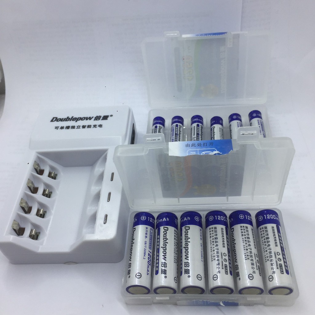 Bộ sạc pin tự ngắt kèm 6 pin sạc AA 1200mah và 6 pin AAA 1250mah