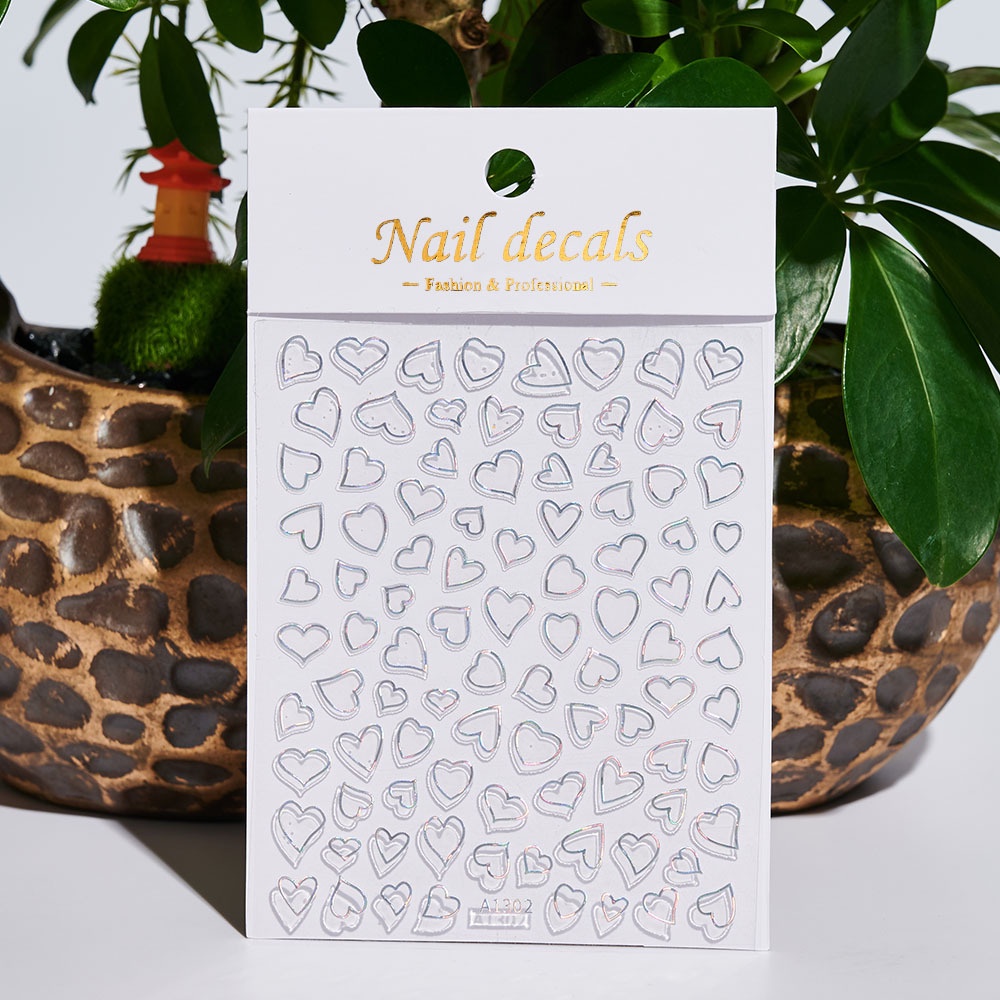 1 Tấm Sticker Dán Móng Tay Hình Trái Tim 3D Màu Vàng Đồng