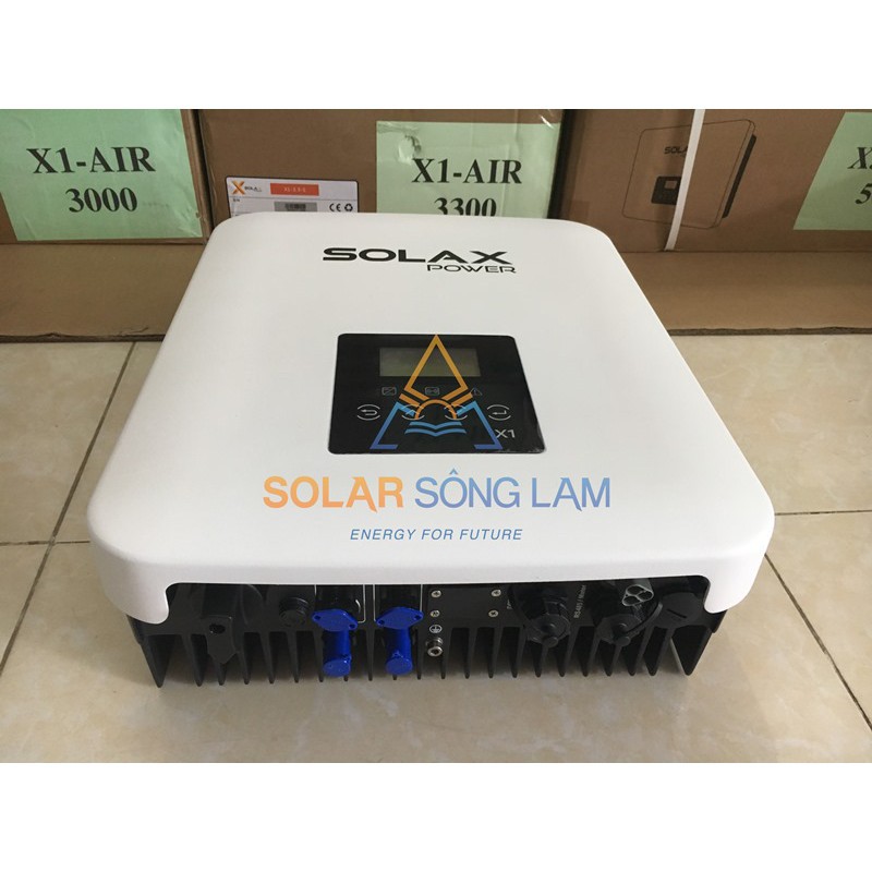 Máy Inverter hòa lưới năng lượng mặt trời SOLAX BOOST 3.3KW ( dual MPPT+ Wifi+ DC switch )