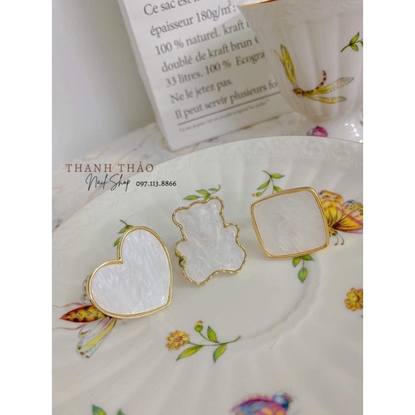 Nhẫn đeo tay pha sơn pha màu siêu tiện lợi