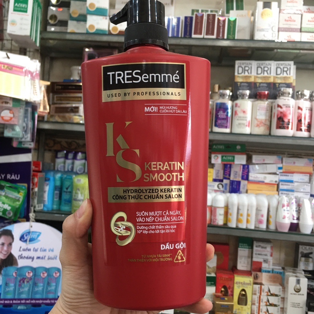 Dầu gội TRESemme Keratin Smooth tinh dầu Argan 825ml