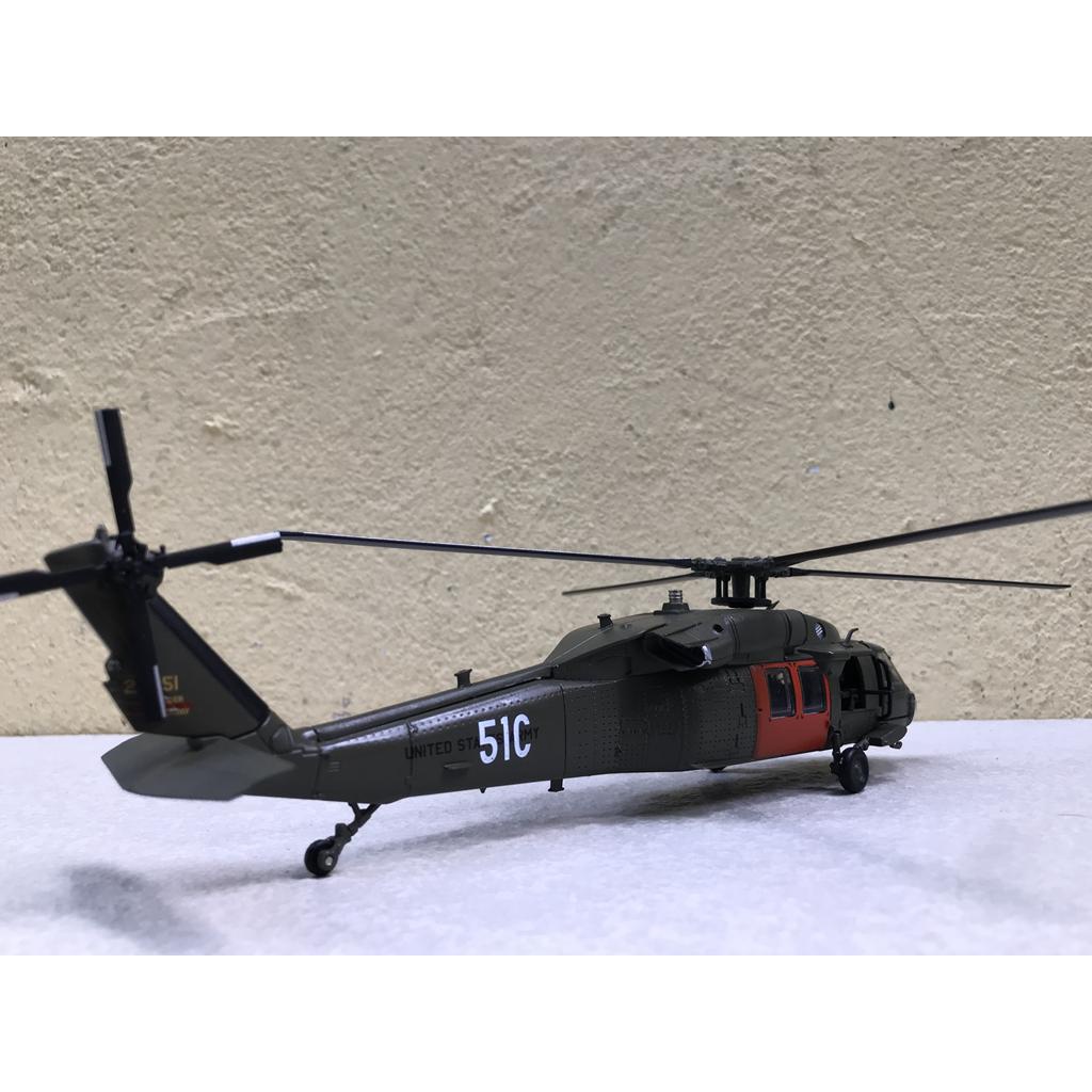 Máy bay Mô hình Trực Thăng UH-60M Black Hawk 51C 1:72