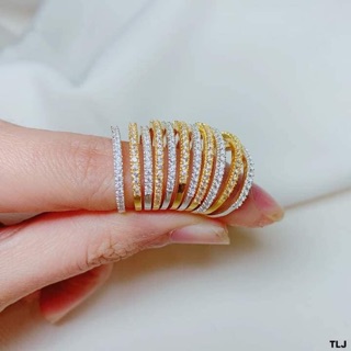 Nhẫn hàng đá mảnh