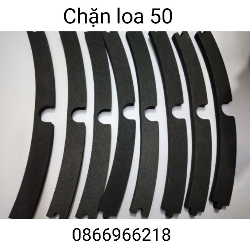 Chặn loa nẹp loa bass 50 . giá 8c/1 loa.