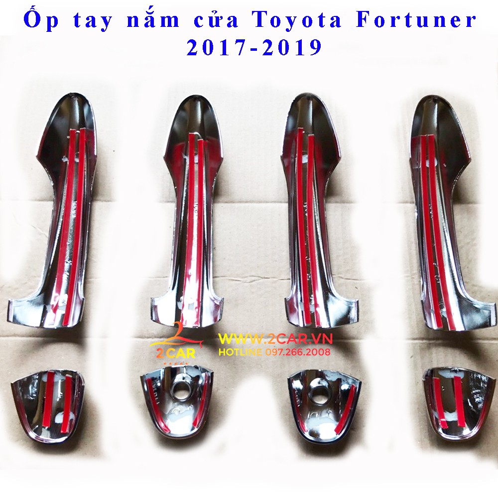 Ốp tay nắm, ốp hõm cửa Toyota Fortuner 2017-2020