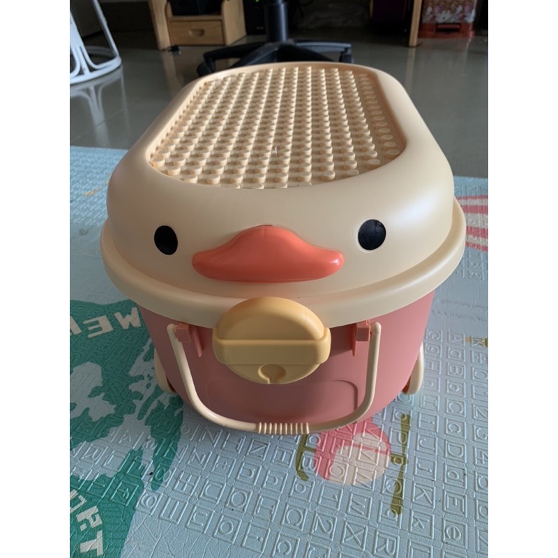 Thùng đựng đồ chơi có bánh xe hình chú vịt đáng yêu cho bé