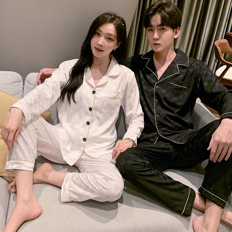 Bộ Đồ Ngủ Tay Dài Chất Lụa Satin In Họa Tiết Caro / Kẻ Sọc Thời Trang Cho Nam Và Nữ
