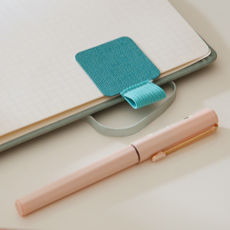 Miếng dán gắn viết cho Notebook - Notebook Pen Holder