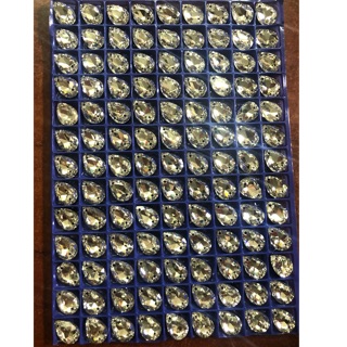 Đá giọt lệ thuỷ tinh mầu trắng siêu lấp lánh ( 10mm * 14mm)