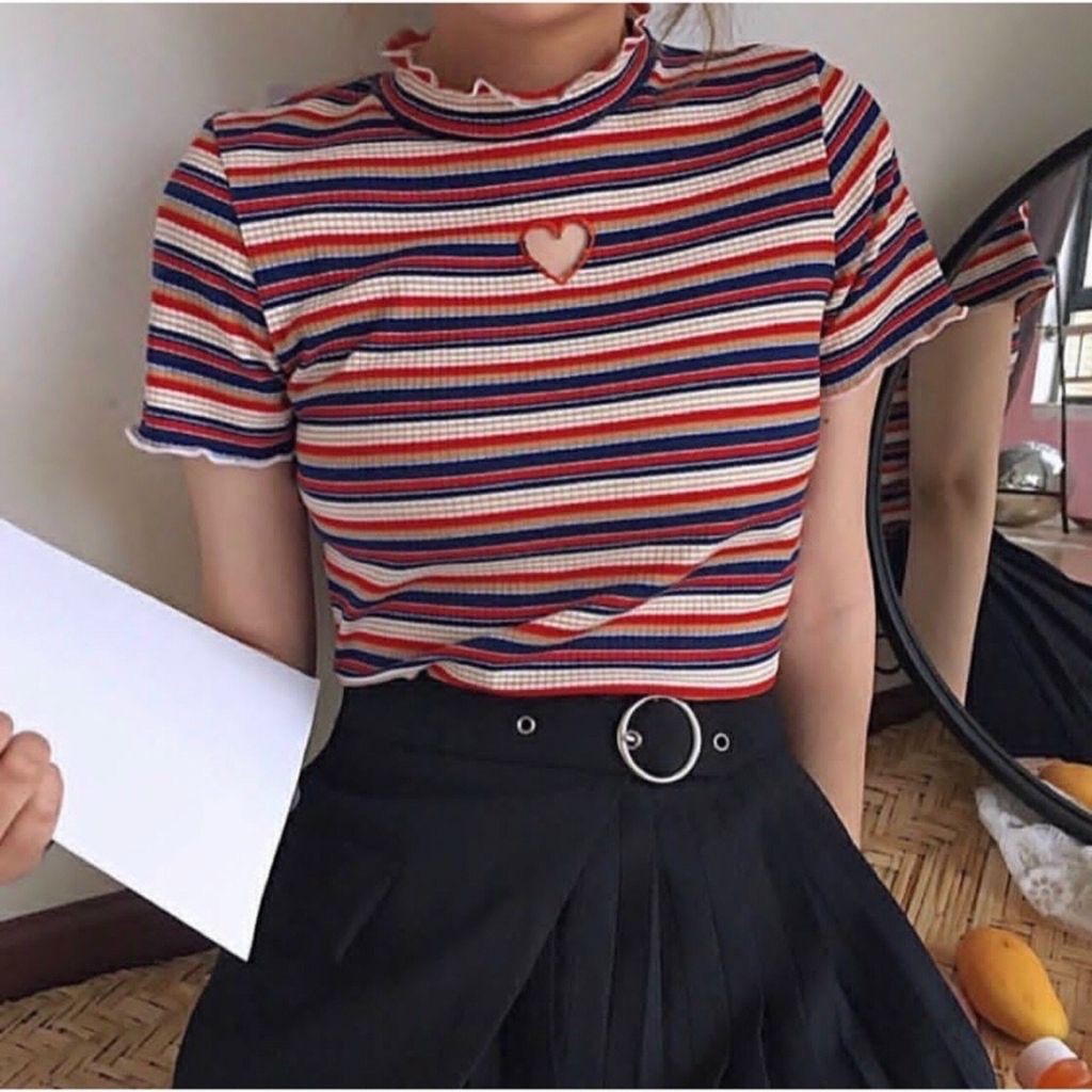 Áo Croptop Ngắn Tay Nữ GenY Khoét Tim Sọc Nhiều Màu Chất Thun Gân Co Giãn Tốt | BigBuy360 - bigbuy360.vn