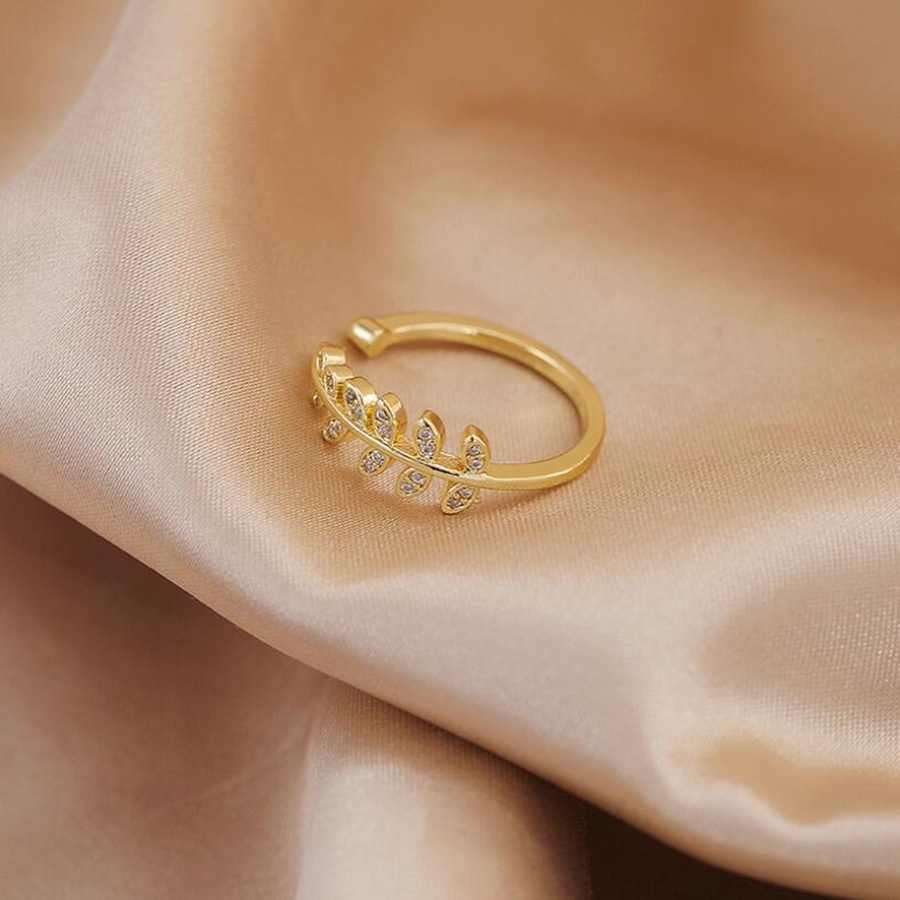 Nhẫn Cưới Bằng Thép Titan Mạ Vàng Đính Đá Zircon Thời Trang Cho Nữ