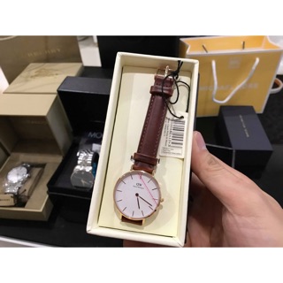 Đồng hồ nữ DW Classic Petite St.Mawes tặng kèm dây da