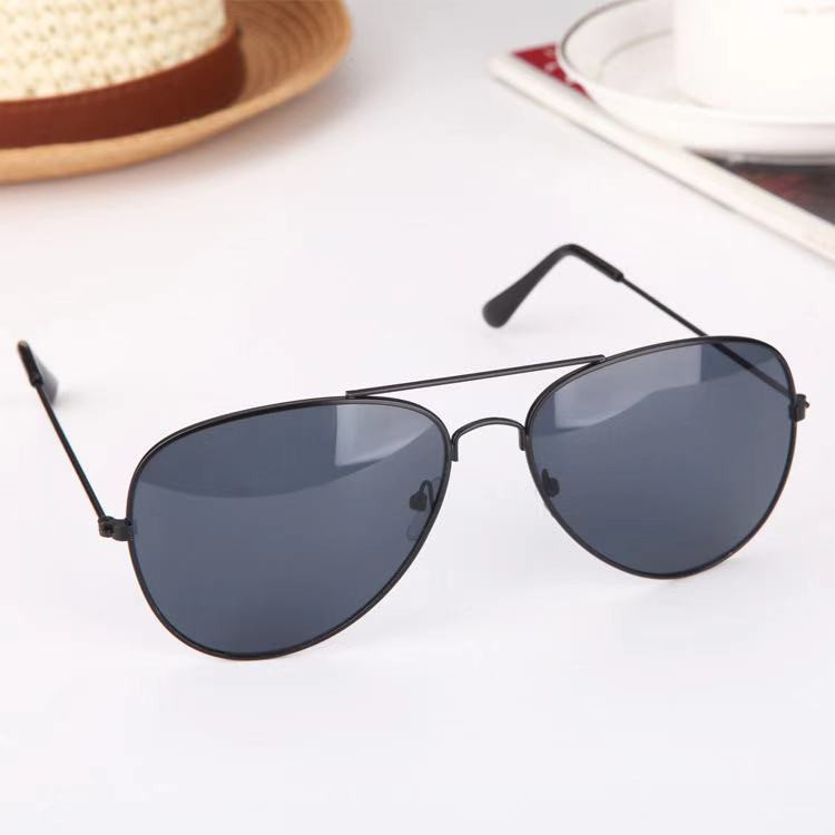 Kính Mát Thời Trang Nam Tính | BigBuy360 - bigbuy360.vn