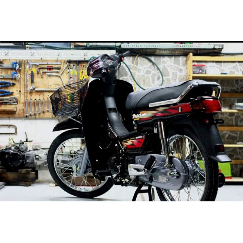 Cảng đuôi tay xách , quay yên xe DREAM lùn zin honda