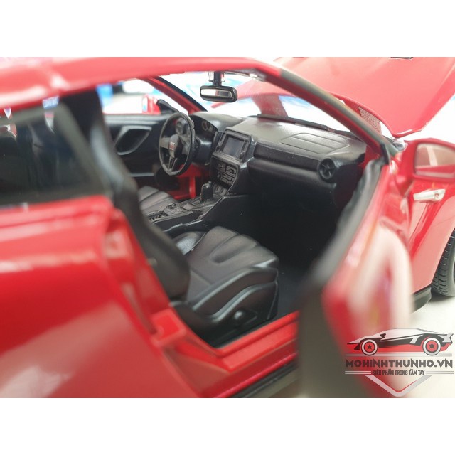 Xe mô hình Nissan GT-R, tỉ lệ 1:24, Bburago