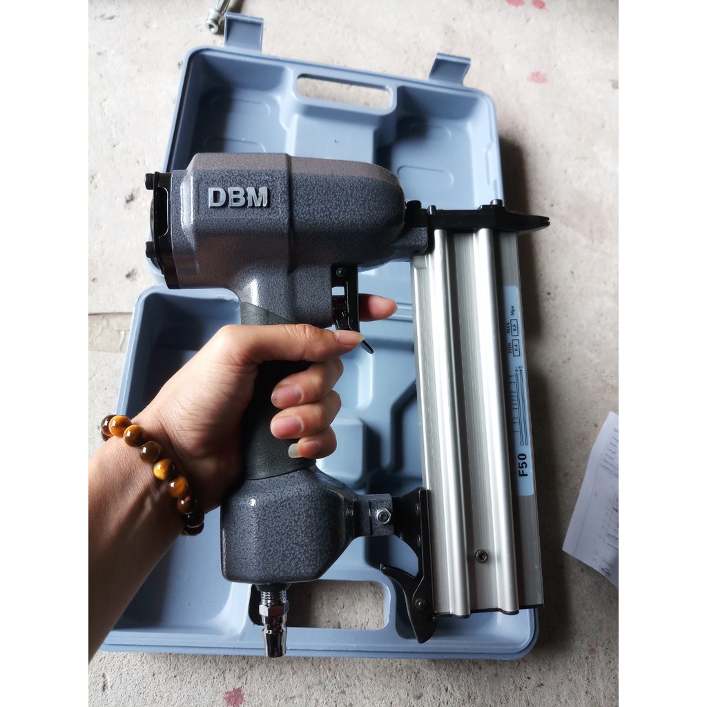 Súng bắn đinh gỗ F50 DBM