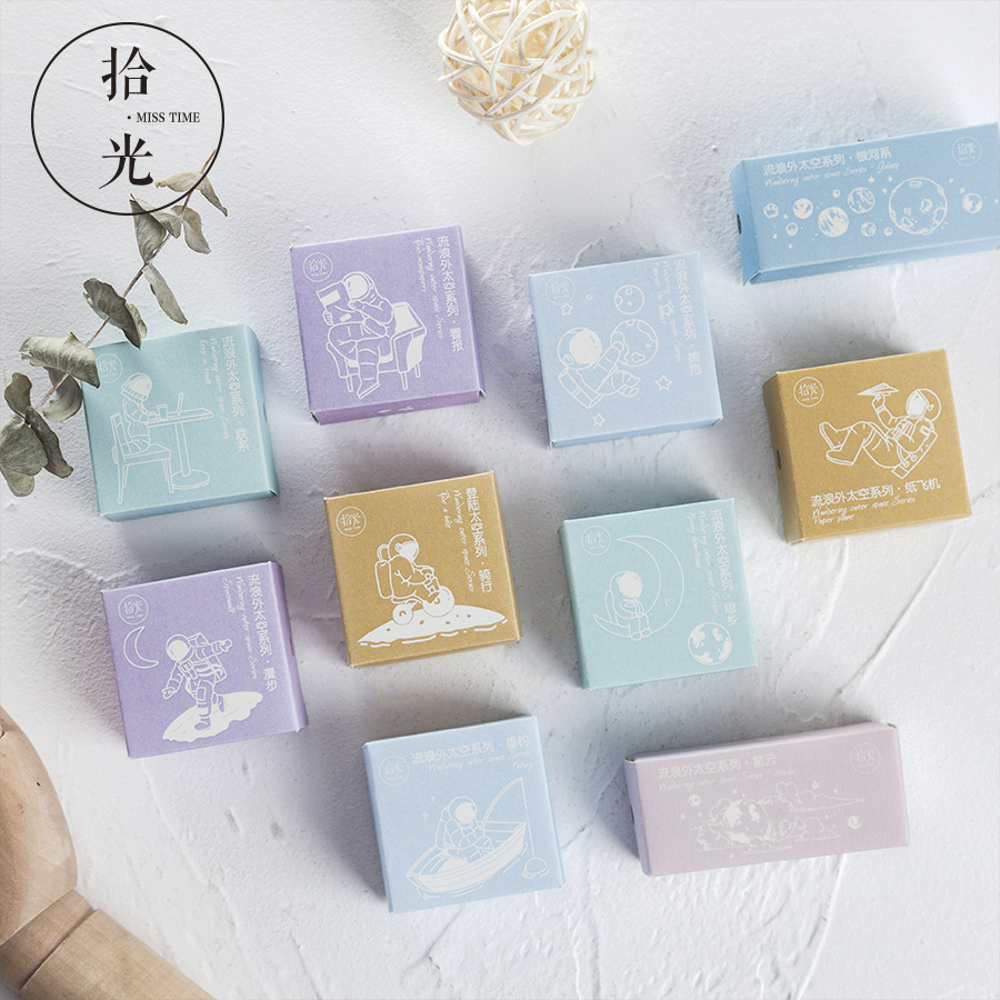 Con dấu in hình phi hành gia chất liệu gỗ sáng tạo