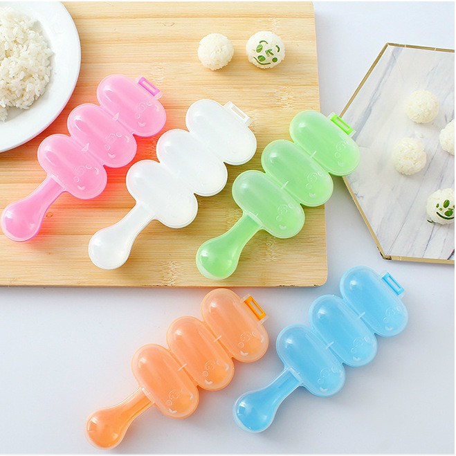 Dụng Cụ Lắc Cơm Cho Bé tặng thìa cơm mini