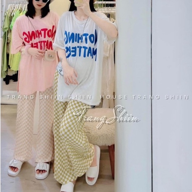 Set Bộ Quần Kẻ Caro Ống Rộng Dài Áo Phông Trắng Chữ