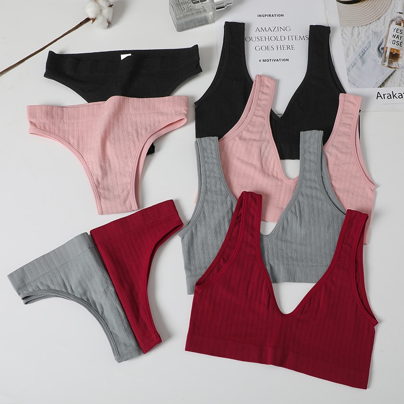 Set đồ lót CUTEBYTE áo ngực không đường may và quần lót lọt khe quyến rũ dành cho nữ