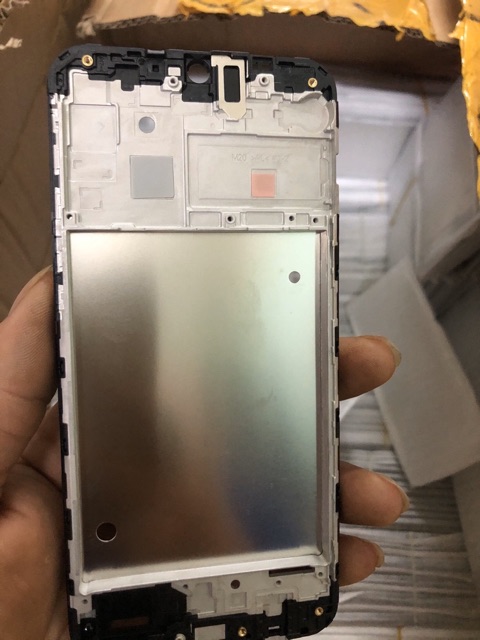 Vỏ điện thoại samsung m20