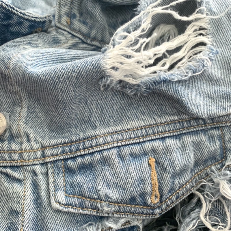 Áo Khoác Jeans Bò Rách Croptop CELLO Hàng Xuất Xịn Cao Cấp Chất Siêu Đẹp Xanh Nhạt Phong Cách Trẻ Trung V01