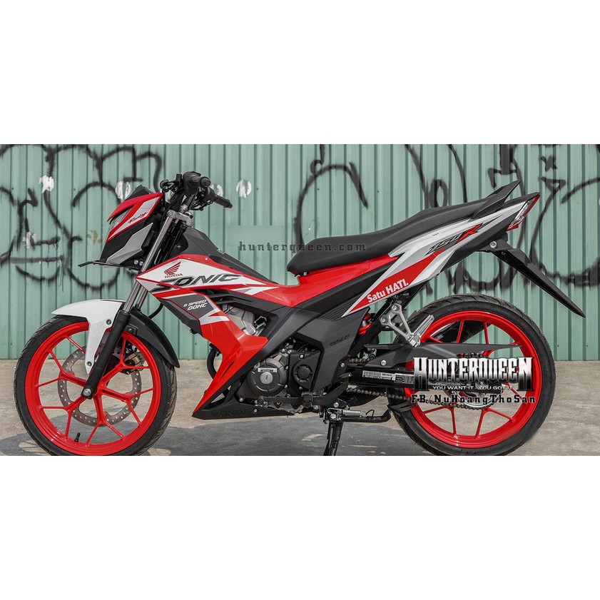 Tem in UV cao cấp. Sonic 150 đỏ trắng zin. Decal tem xe ép nhiệt kích thước chuẩn. Chất lượng, sắc nét, không bay màu.