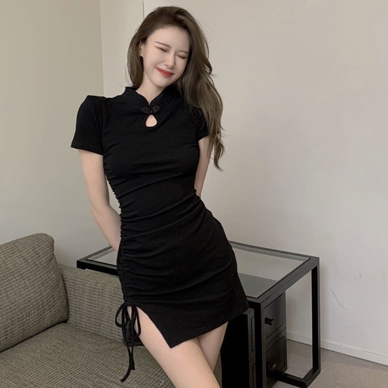Đầm ôm body kiểu cổ tàu xẻ tà rút dây sexy